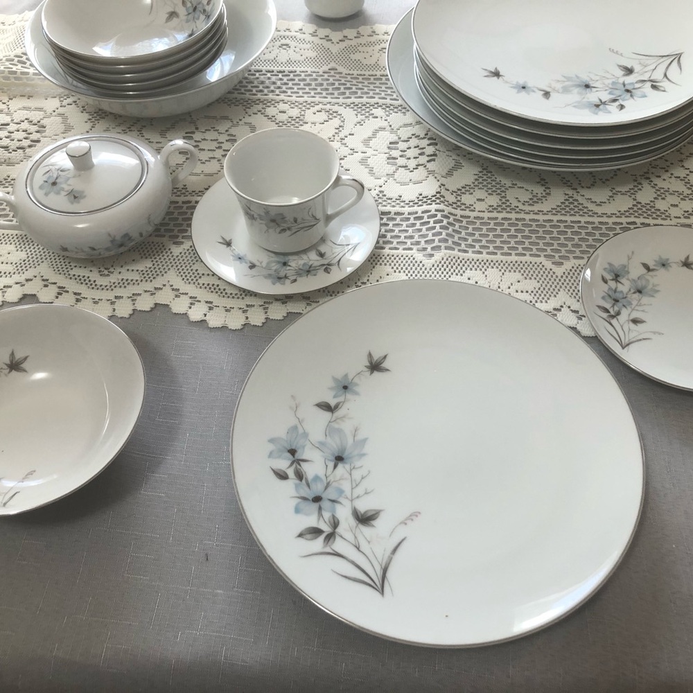 Elegant Floral Dinnerware Dinner Plate